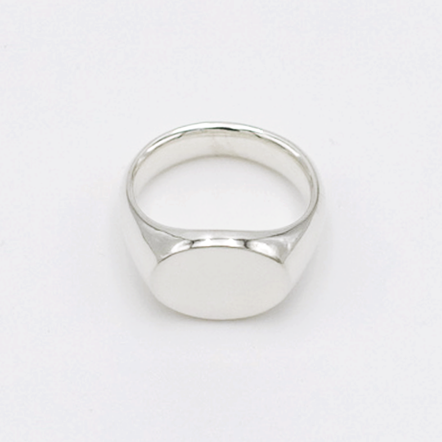 Signet Ring Round Wide