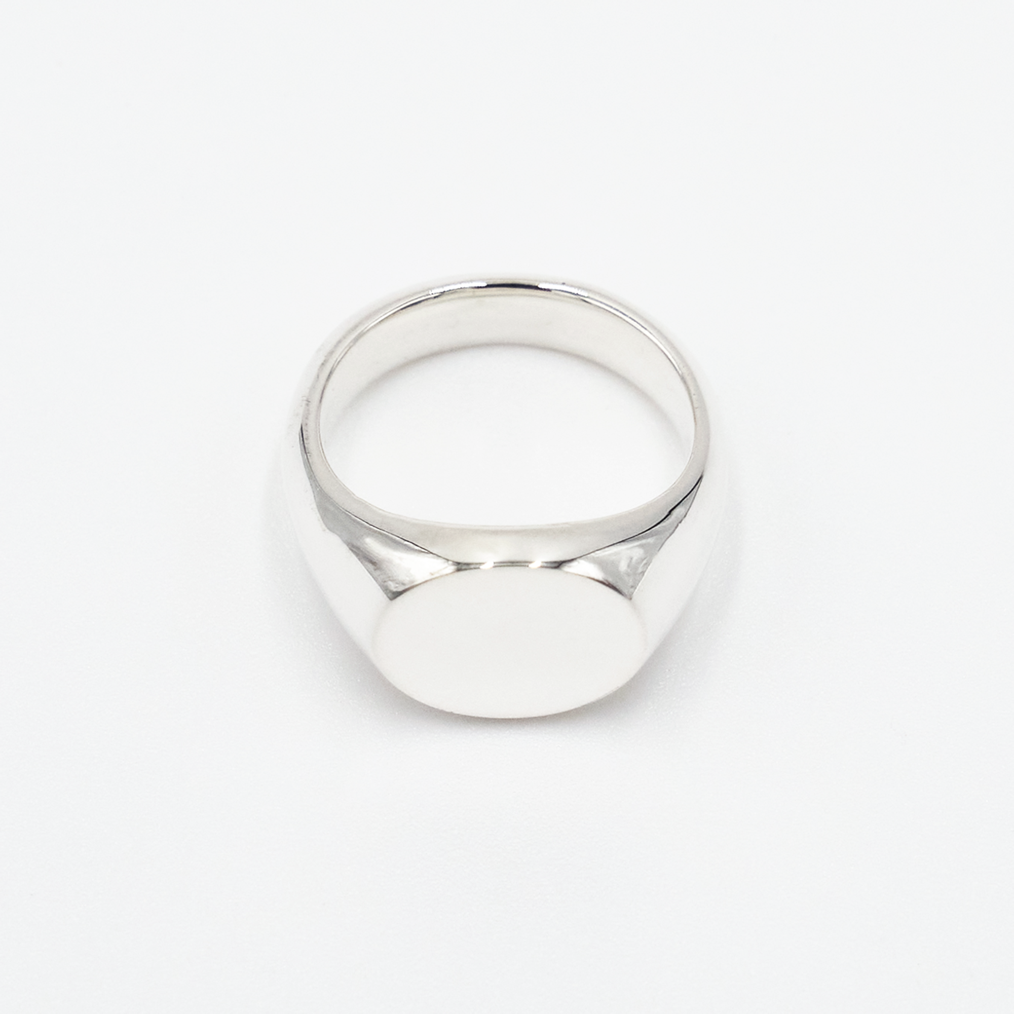 Signet Ring Round Regular | Independent Flowers & Co.